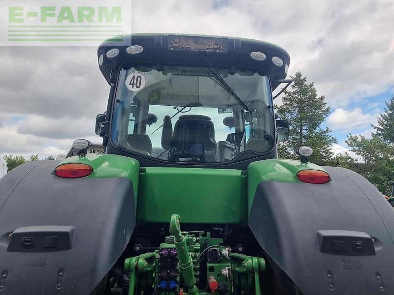 John Deere 7310r my17 ap 40 - Farm tractor: picture 4 John Deere 7310r my17 ap 40 - Farm tractor: picture 4