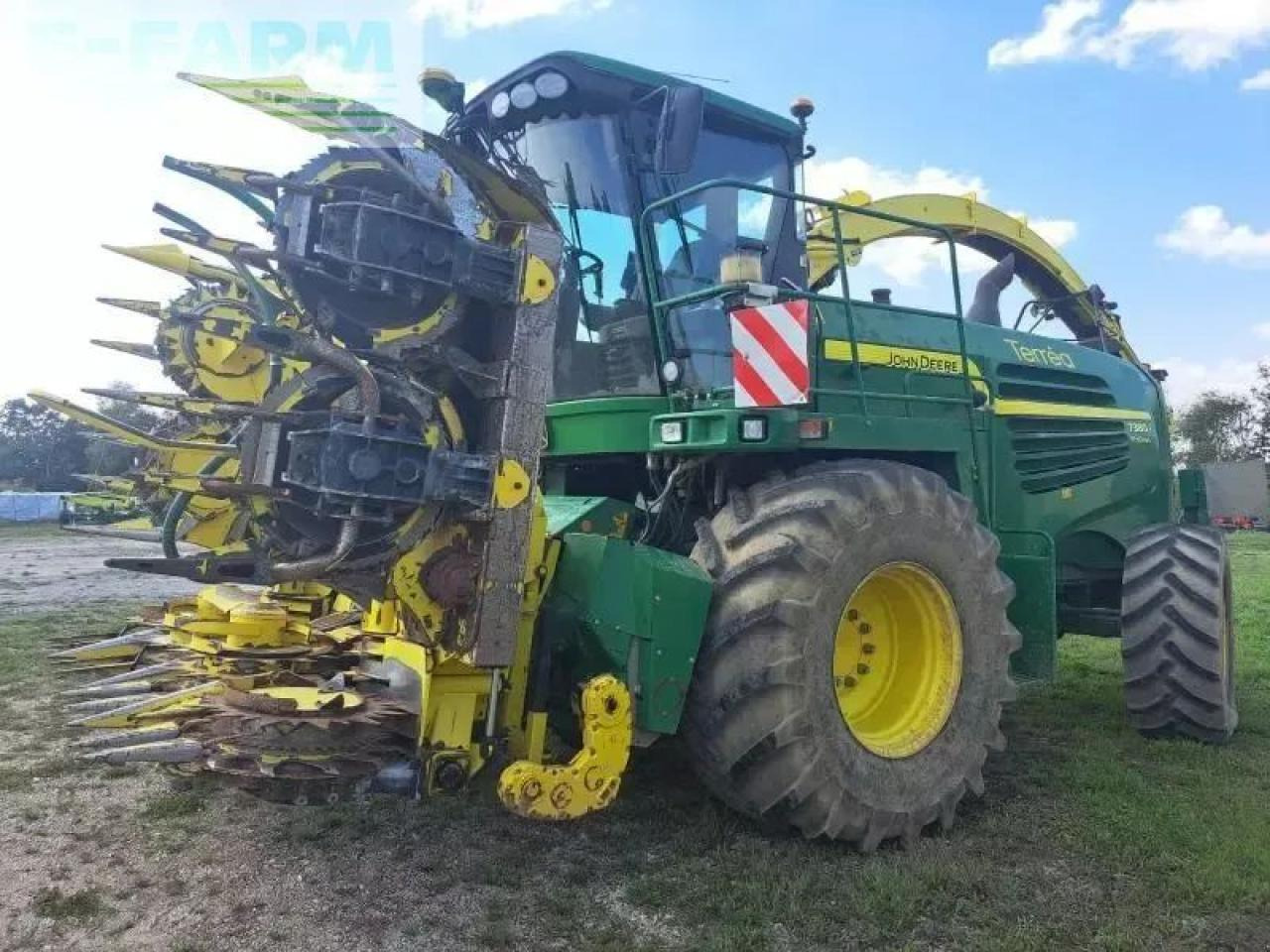 John Deere 7380 - Forage harvester: picture 2 John Deere 7380 - Forage harvester: picture 2