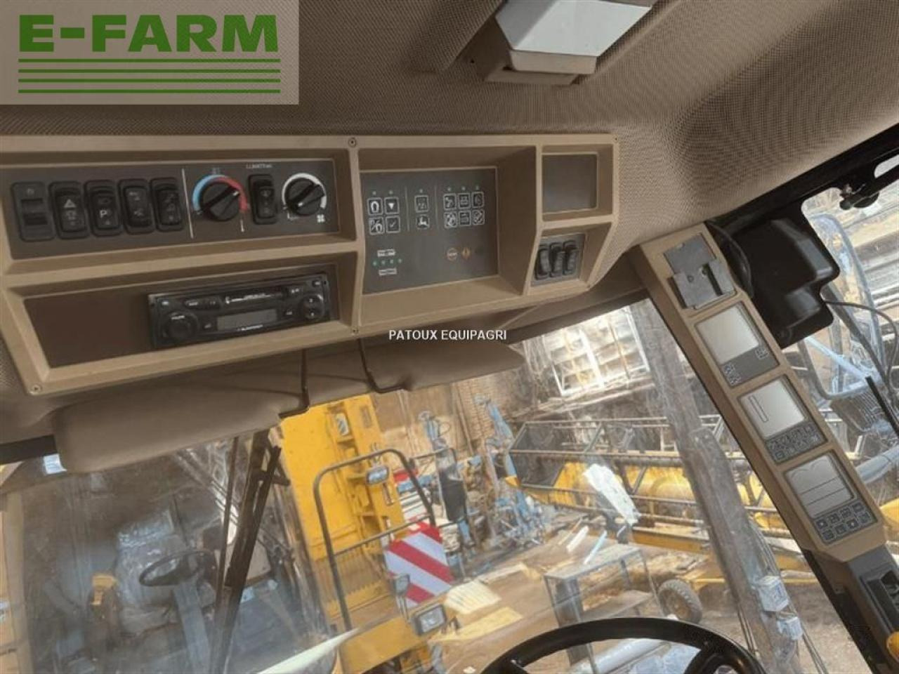 John Deere 7400 4rm - Forage harvester: picture 3 John Deere 7400 4rm - Forage harvester: picture 3