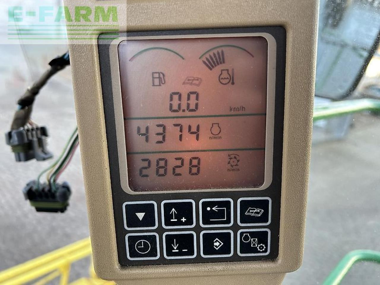 John Deere 7700 - Farm tractor: picture 4 John Deere 7700 - Farm tractor: picture 4