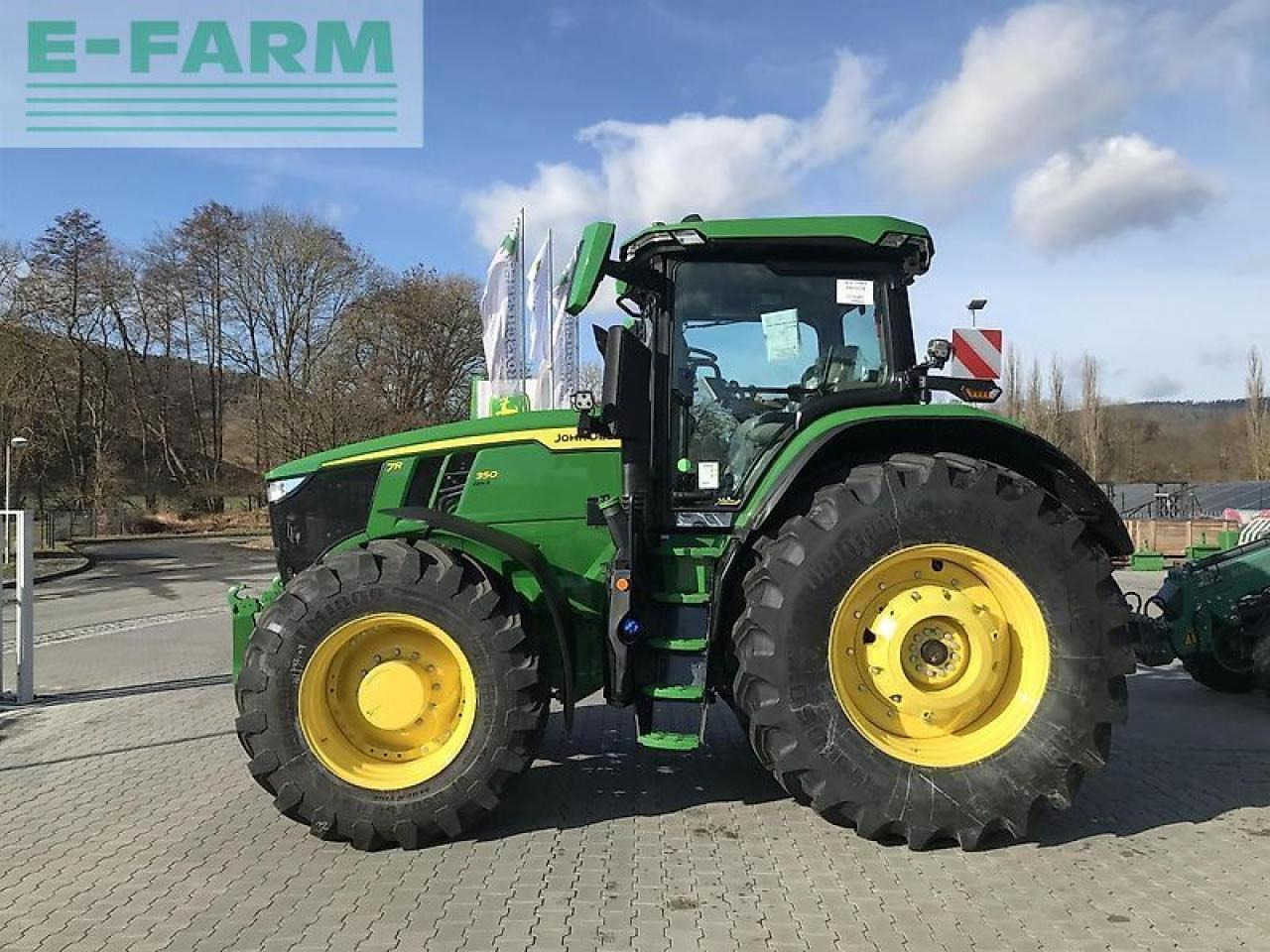 John Deere 7r 350 - Farm tractor: picture 4 John Deere 7r 350 - Farm tractor: picture 4