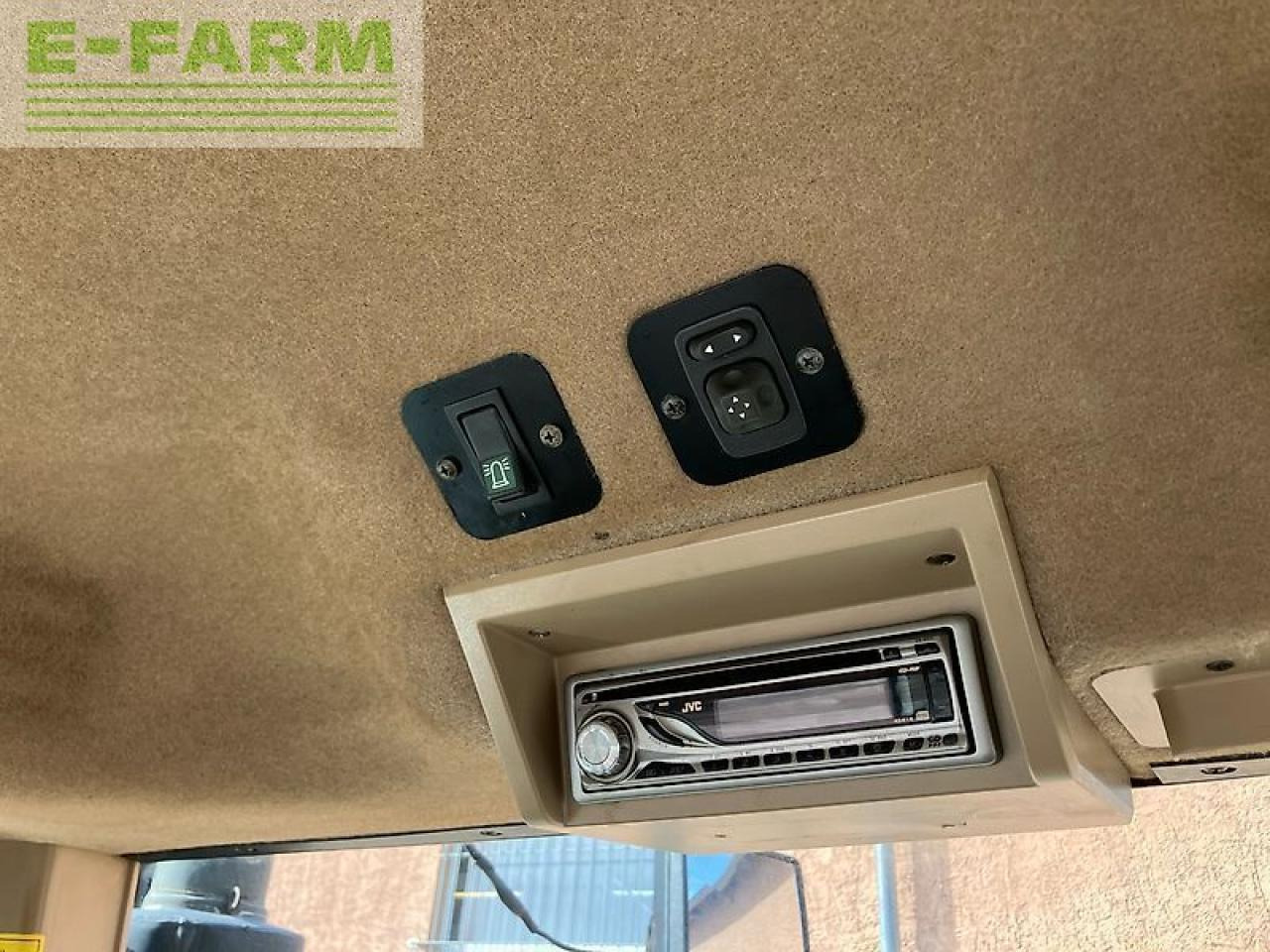 Farm tractor John Deere 8230 ils, powr shift: picture 37