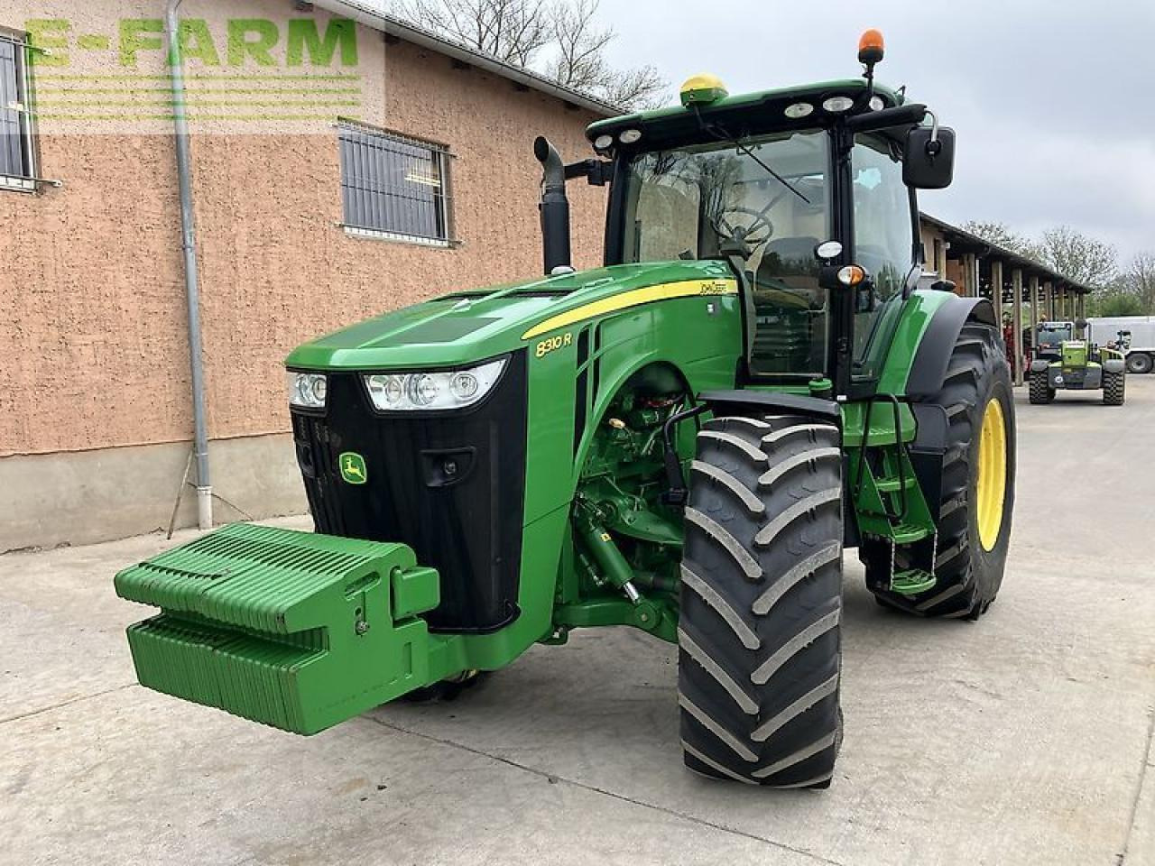 John Deere 8310r powr shift *motor neu* - Farm tractor: picture 2 John Deere 8310r powr shift *motor neu* - Farm tractor: picture 2