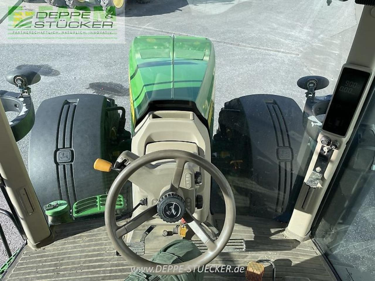 John Deere 8335r - Farm tractor: picture 5 John Deere 8335r - Farm tractor: picture 5