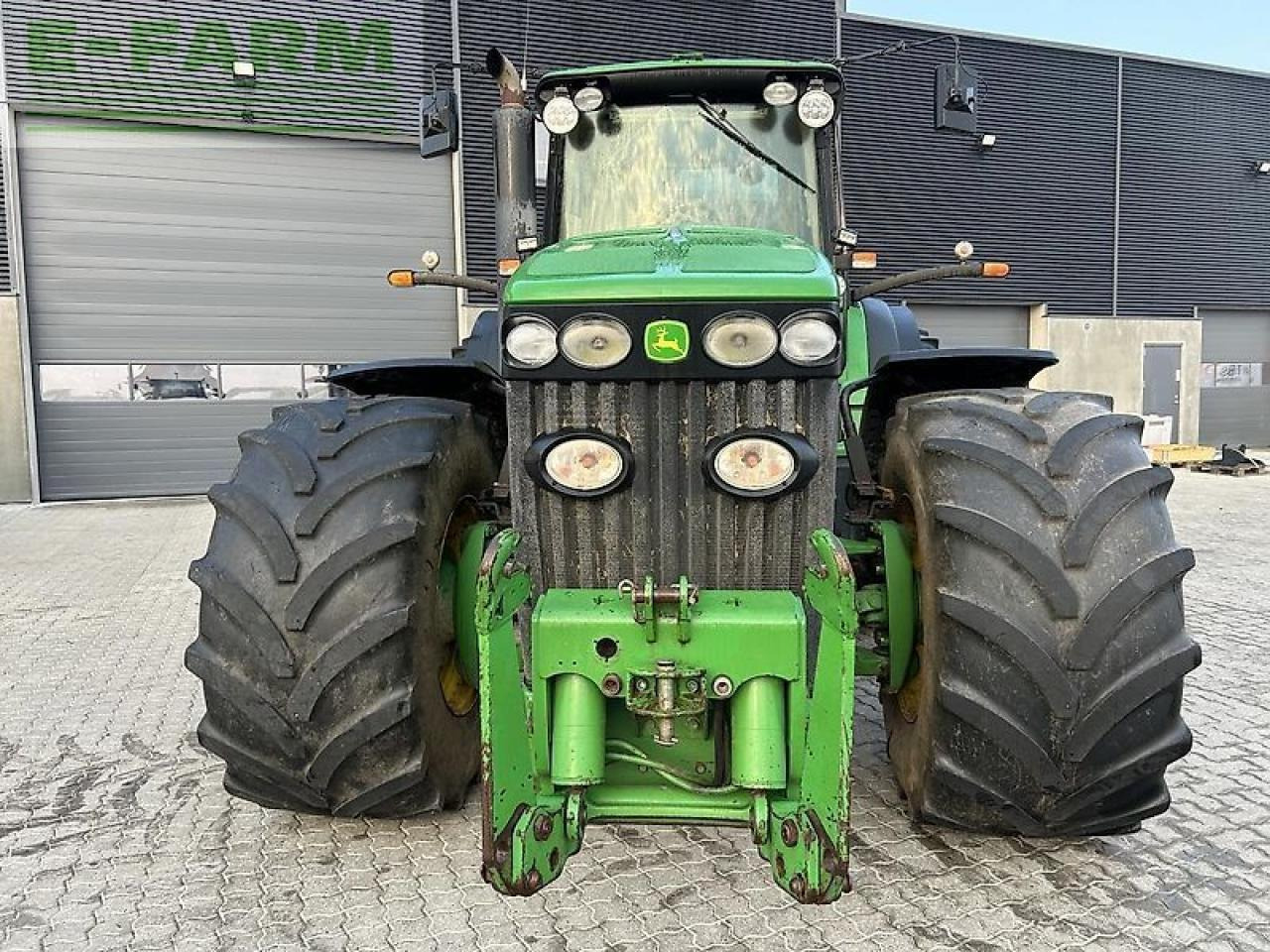 John Deere 8530 - Farm tractor: picture 4 John Deere 8530 - Farm tractor: picture 4