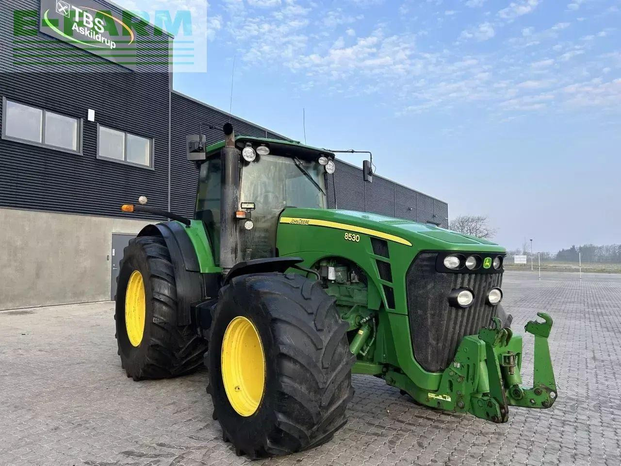 John Deere 8530 - Farm tractor: picture 3 John Deere 8530 - Farm tractor: picture 3