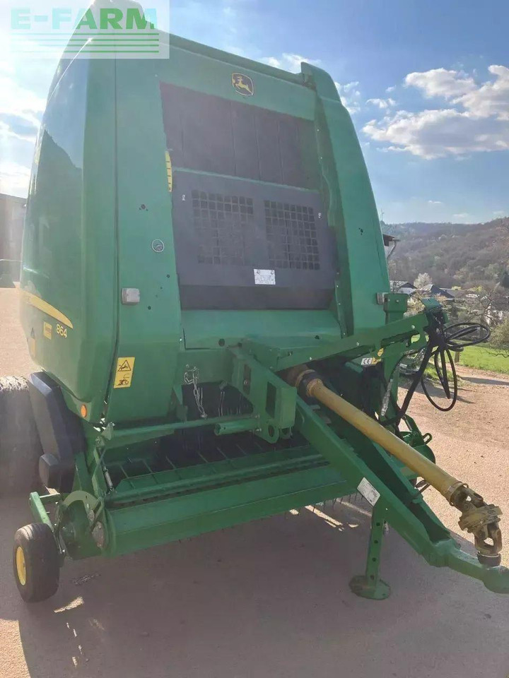 John Deere 864 - Square baler: picture 2 John Deere 864 - Square baler: picture 2