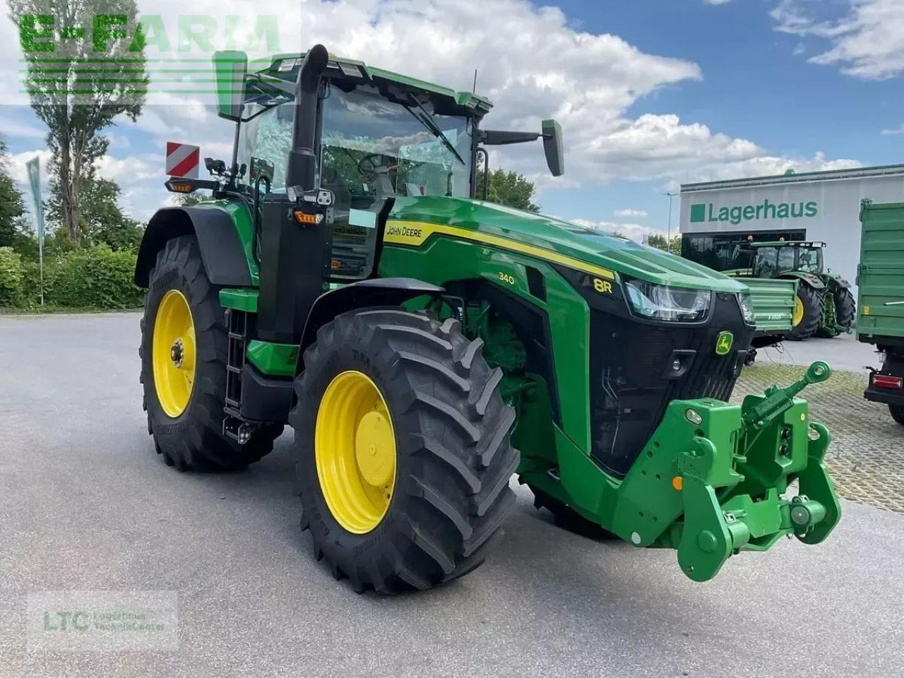 John Deere 8r340 - Farm tractor: picture 2 John Deere 8r340 - Farm tractor: picture 2