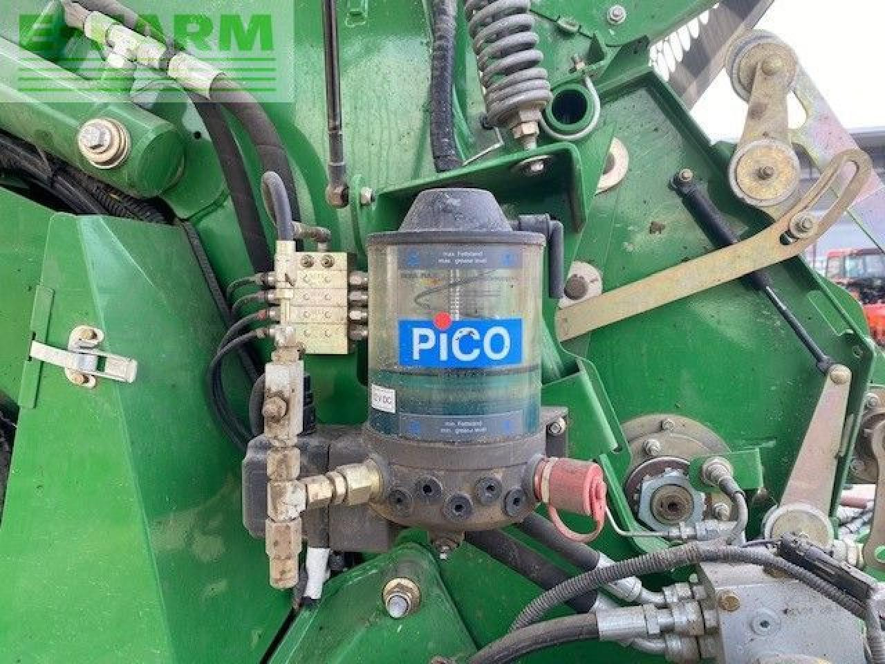 Square baler John Deere 960: picture 11 Square baler John Deere 960: picture 11