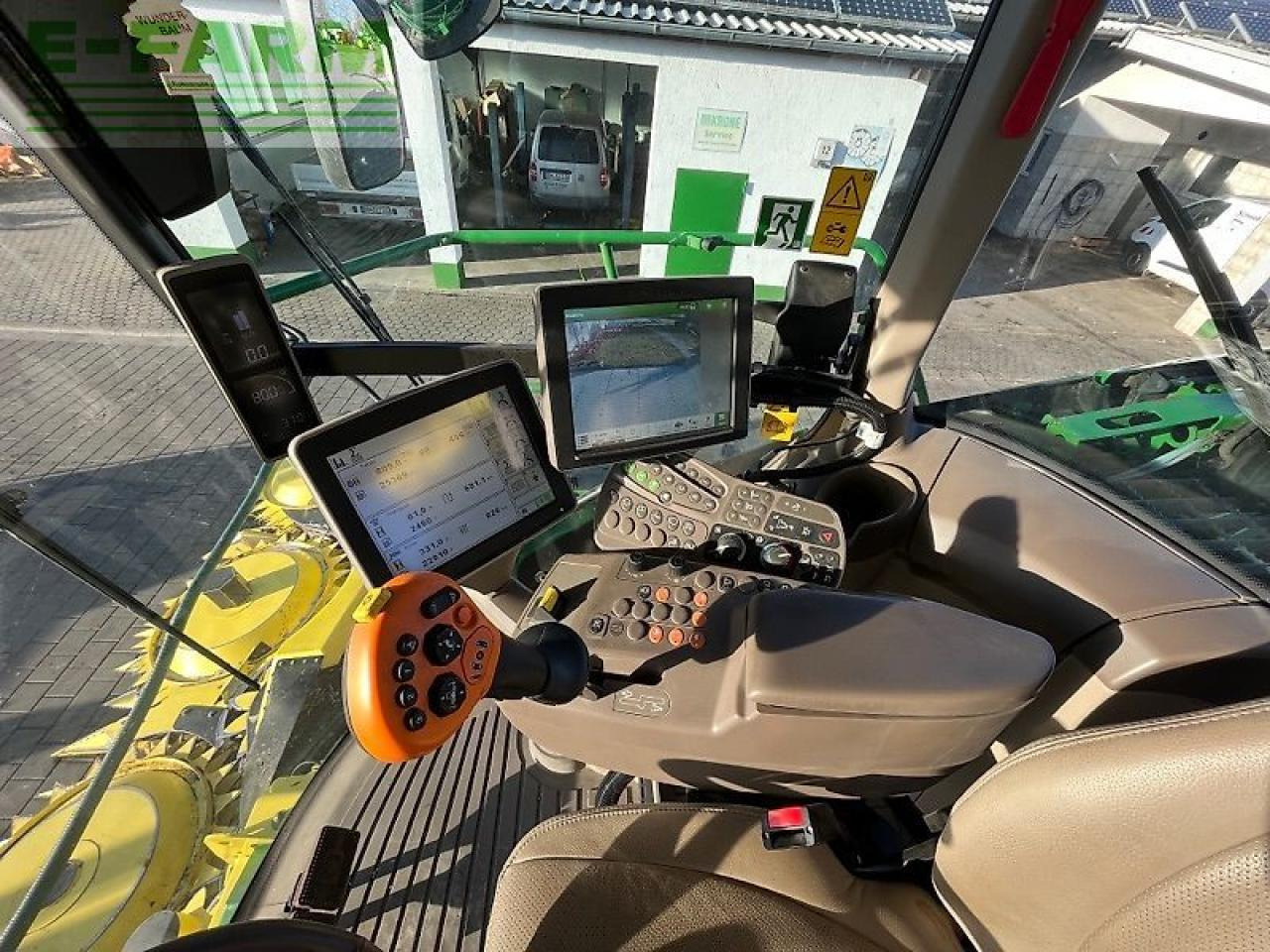 John Deere 9800i (my21) - Forage harvester: picture 3 John Deere 9800i (my21) - Forage harvester: picture 3