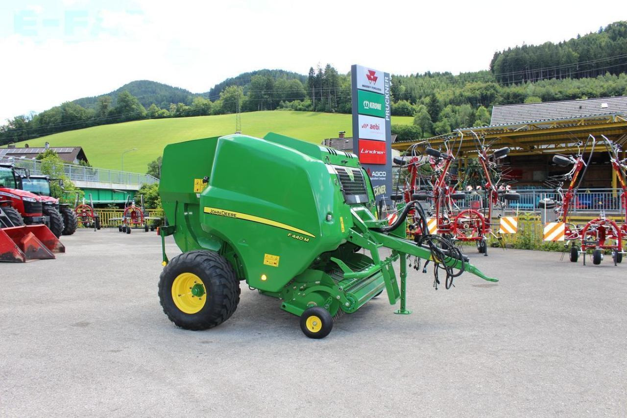 John Deere f 440m - Square baler: picture 4 John Deere f 440m - Square baler: picture 4