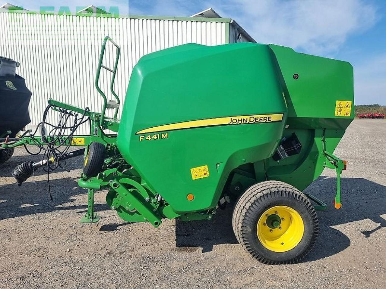 John Deere f441m - Square baler: picture 2 John Deere f441m - Square baler: picture 2