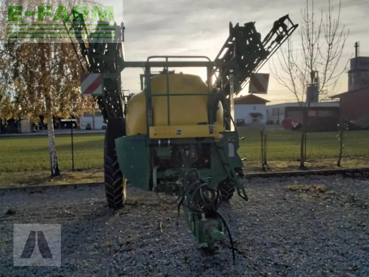 John Deere m732i - Trailed sprayer: picture 2 John Deere m732i - Trailed sprayer: picture 2