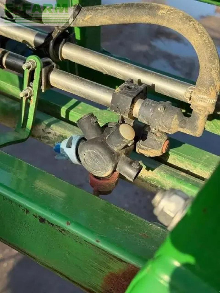 John Deere m740 - Trailed sprayer: picture 5 John Deere m740 - Trailed sprayer: picture 5