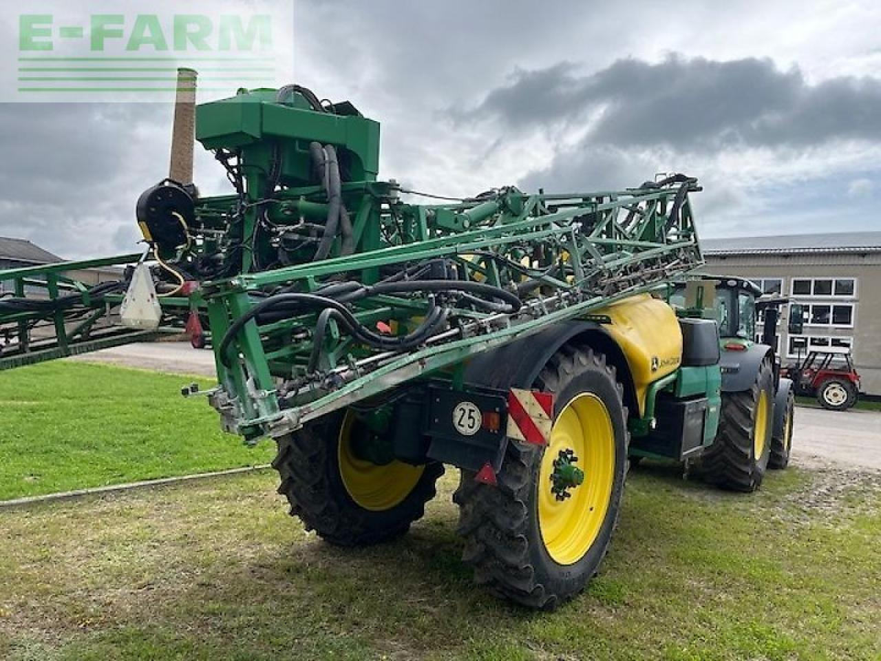 John Deere m952i - Trailed sprayer: picture 4 John Deere m952i - Trailed sprayer: picture 4