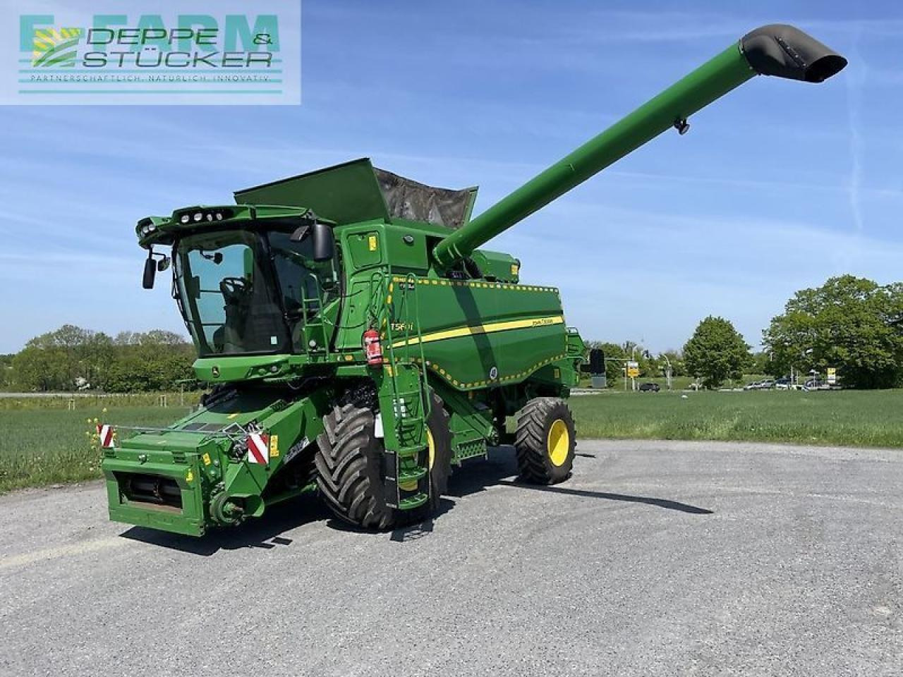 John Deere t560i hillmaster - Combine harvester: picture 1 John Deere t560i hillmaster - Combine harvester: picture 1