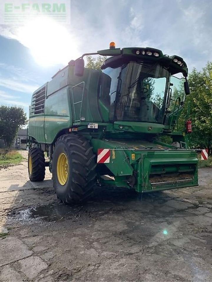 John Deere t660 - Combine harvester: picture 1 John Deere t660 - Combine harvester: picture 1