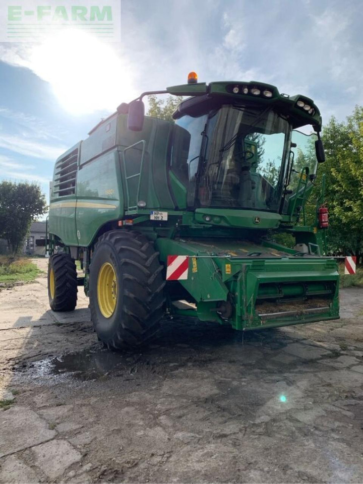 John Deere t660 - Combine harvester: picture 1 John Deere t660 - Combine harvester: picture 1