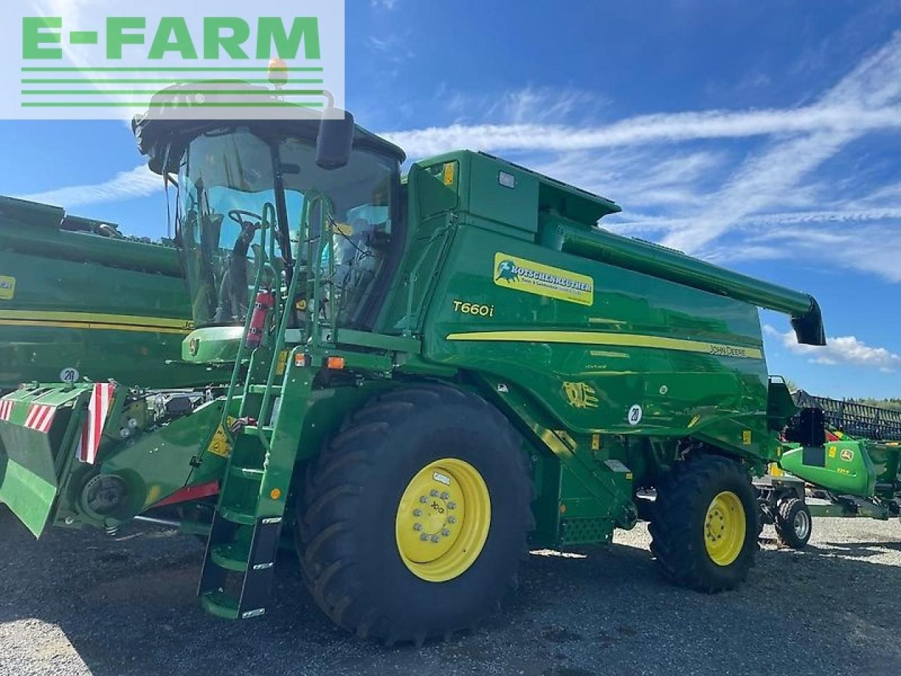 John Deere t660 - Combine harvester: picture 1 John Deere t660 - Combine harvester: picture 1