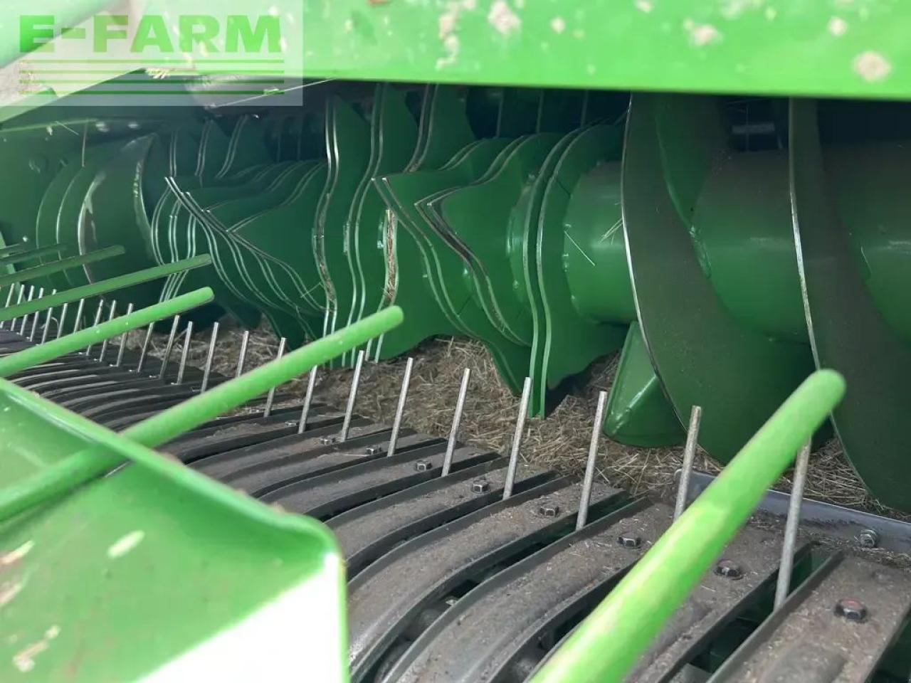 Square baler John Deere v 451 m maxicut 13 couteaux: picture 10