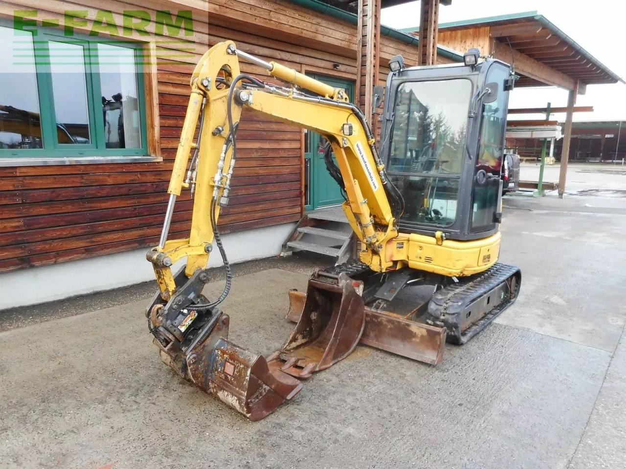 Komatsu pc 26mr-3 ( 2.710kg ) mit powertilt - Mini excavator: picture 2 Komatsu pc 26mr-3 ( 2.710kg ) mit powertilt - Mini excavator: picture 2