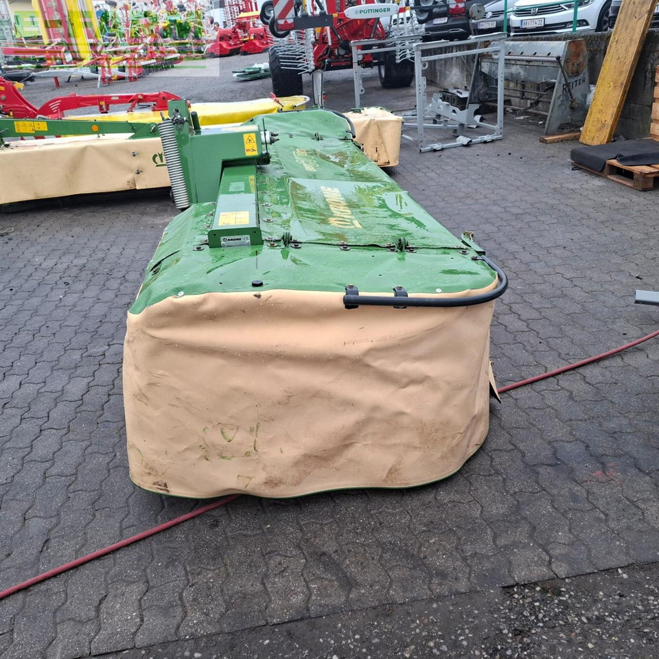 Krone Frontmähwerk - Mower: picture 2 Krone Frontmähwerk - Mower: picture 2