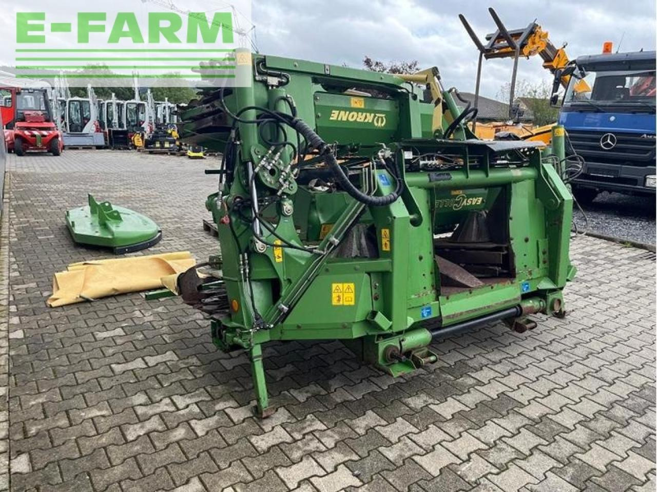 Krone easy collect 753 - Forage harvester attachment: picture 3 Krone easy collect 753 - Forage harvester attachment: picture 3