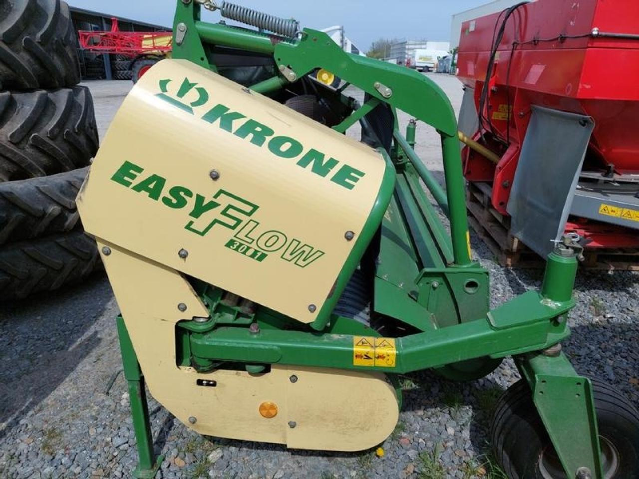 Krone easy flow 3001 - Forage harvester attachment: picture 1 Krone easy flow 3001 - Forage harvester attachment: picture 1