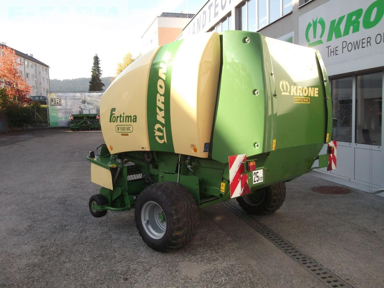 Krone fortima v 1500 multi cut - Square baler: picture 1 Krone fortima v 1500 multi cut - Square baler: picture 1