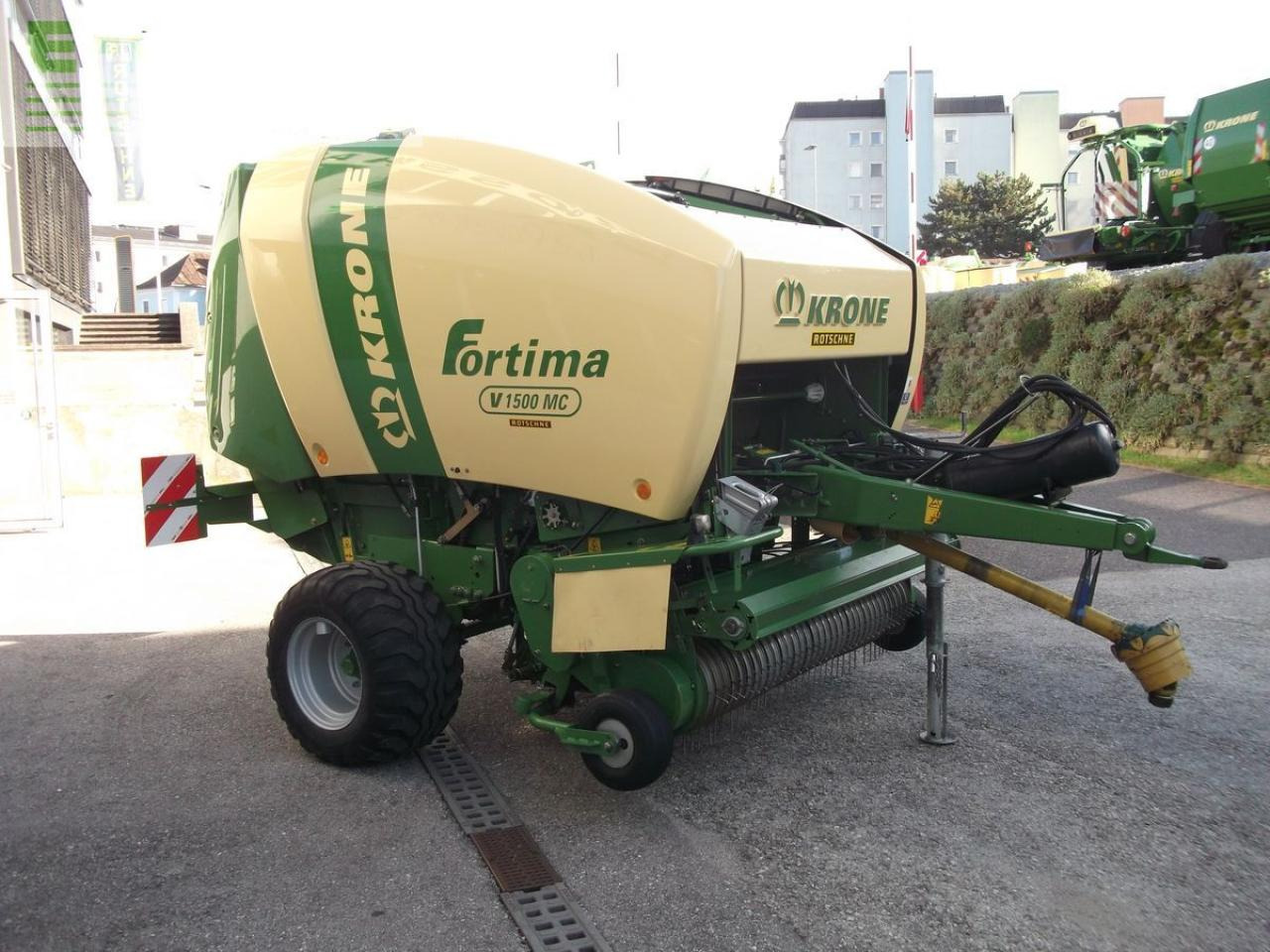 Krone fortima v 1500 multi cut - Square baler: picture 1 Krone fortima v 1500 multi cut - Square baler: picture 1