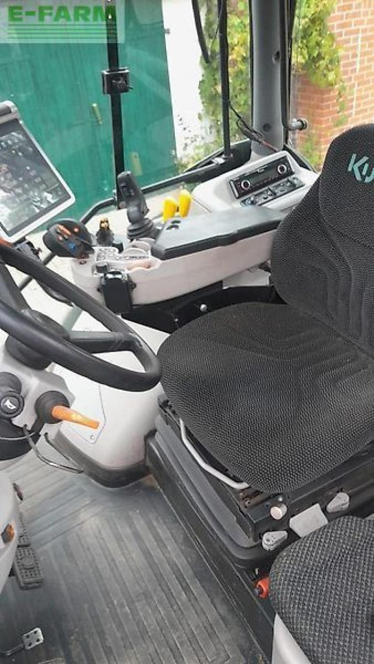 Kubota m7151 premium kvt - Farm tractor: picture 3 Kubota m7151 premium kvt - Farm tractor: picture 3