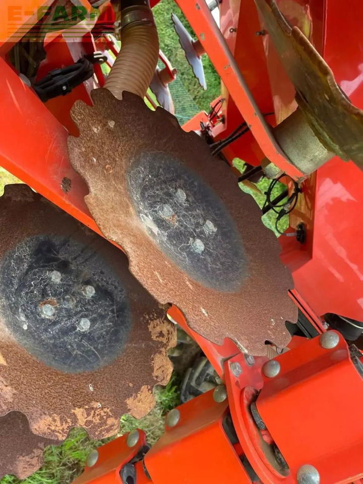 Kubota sc 1401 cf - Precision seeder: picture 5 Kubota sc 1401 cf - Precision seeder: picture 5