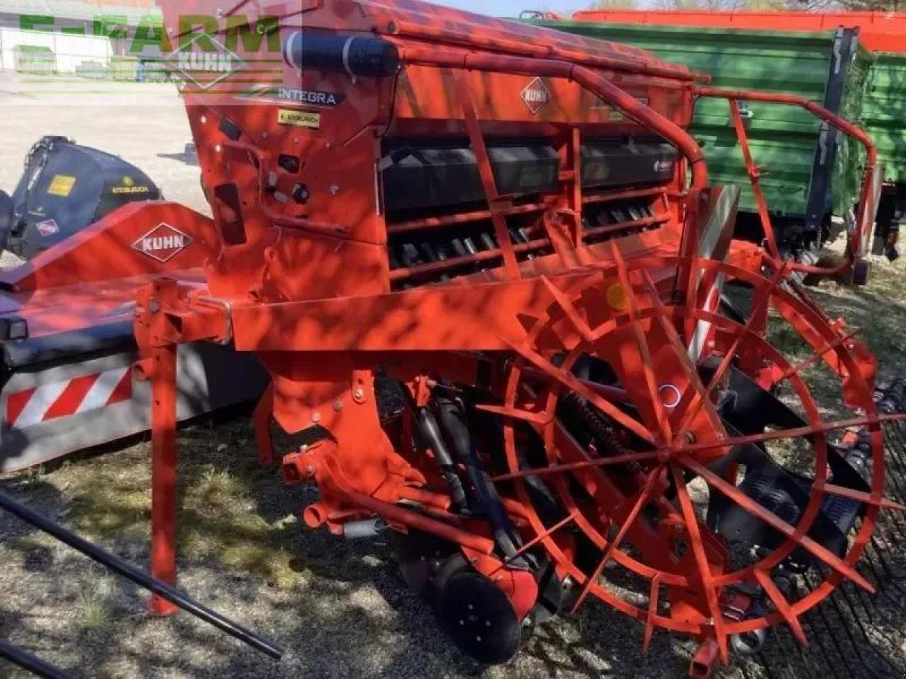 Kuhn integra 3003 - Seed drill: picture 2 Kuhn integra 3003 - Seed drill: picture 2