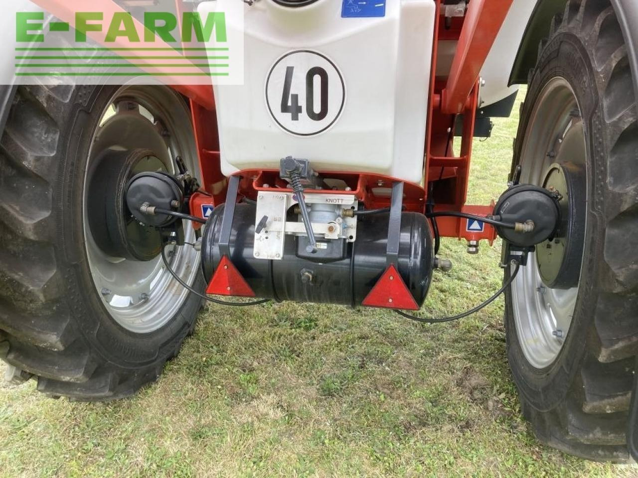 Kuhn lexis 3000 - Trailed sprayer: picture 5 Kuhn lexis 3000 - Trailed sprayer: picture 5