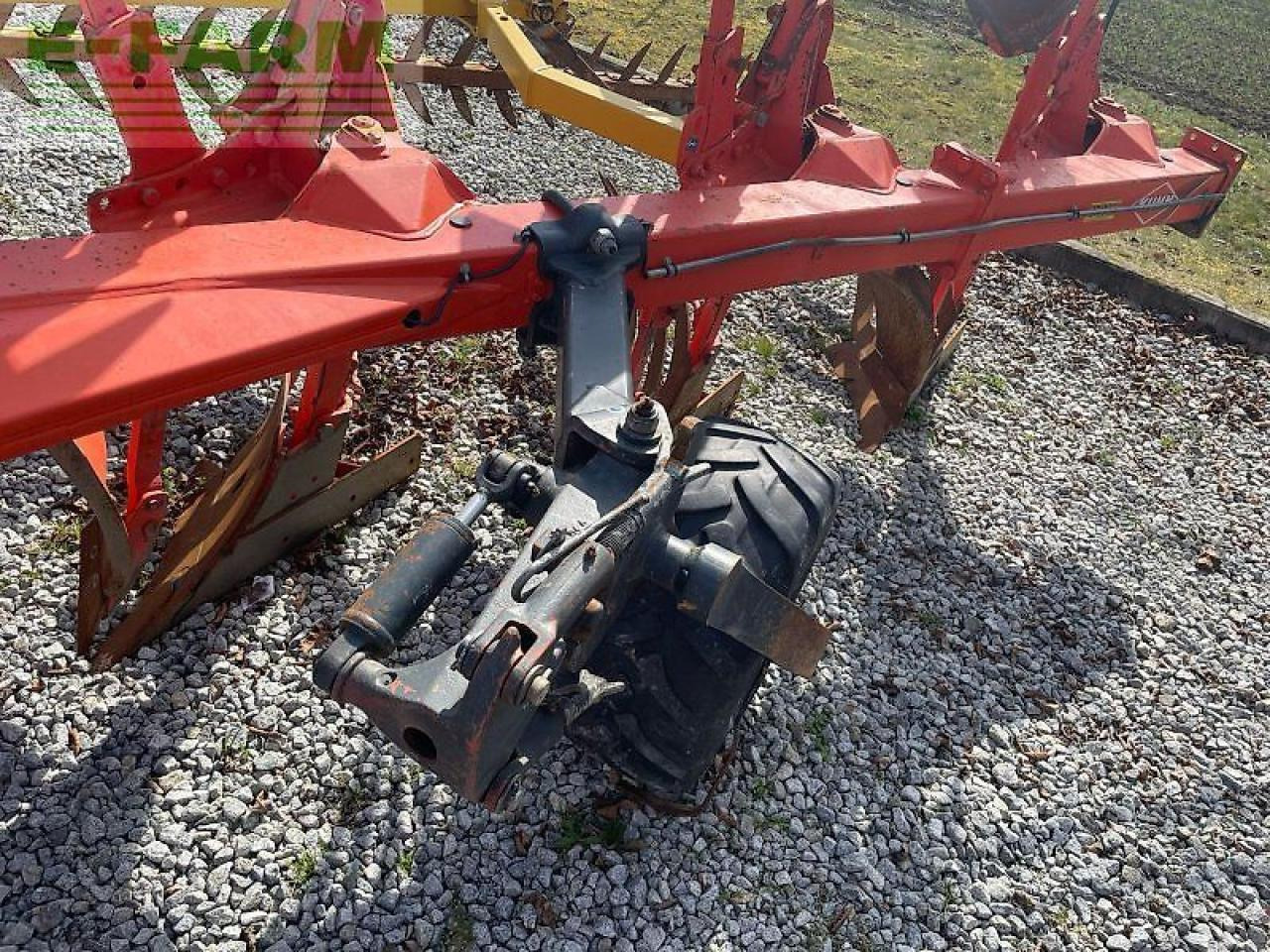 Kuhn vari-master 153 mit schollencracker - Plough: picture 2 Kuhn vari-master 153 mit schollencracker - Plough: picture 2