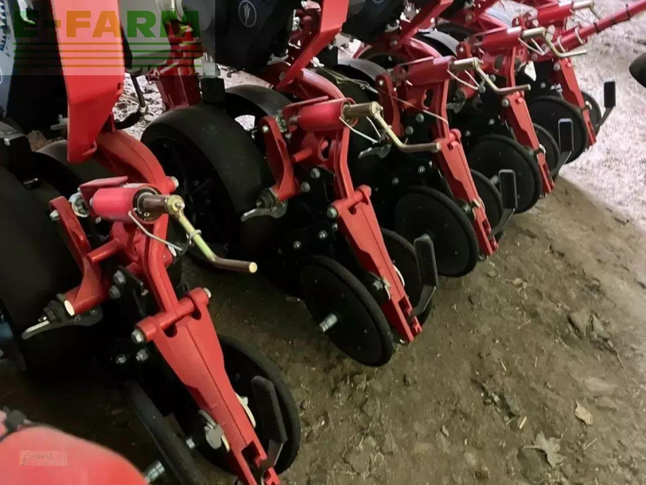 Kverneland optima - Precision seeder: picture 4 Kverneland optima - Precision seeder: picture 4