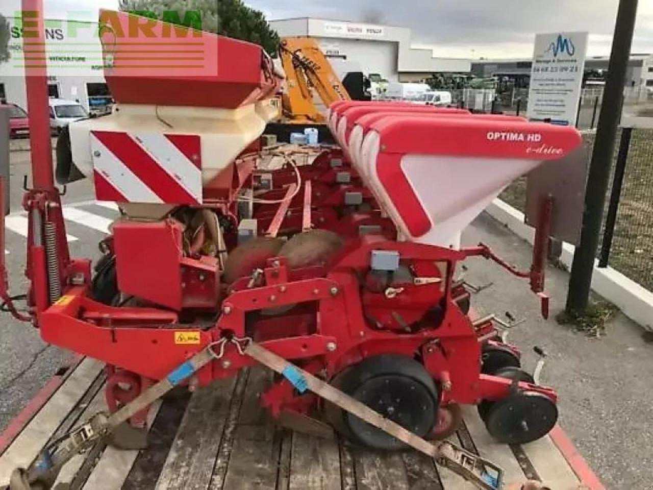 Kverneland optima hd e-drive - Precision seeder: picture 4 Kverneland optima hd e-drive - Precision seeder: picture 4