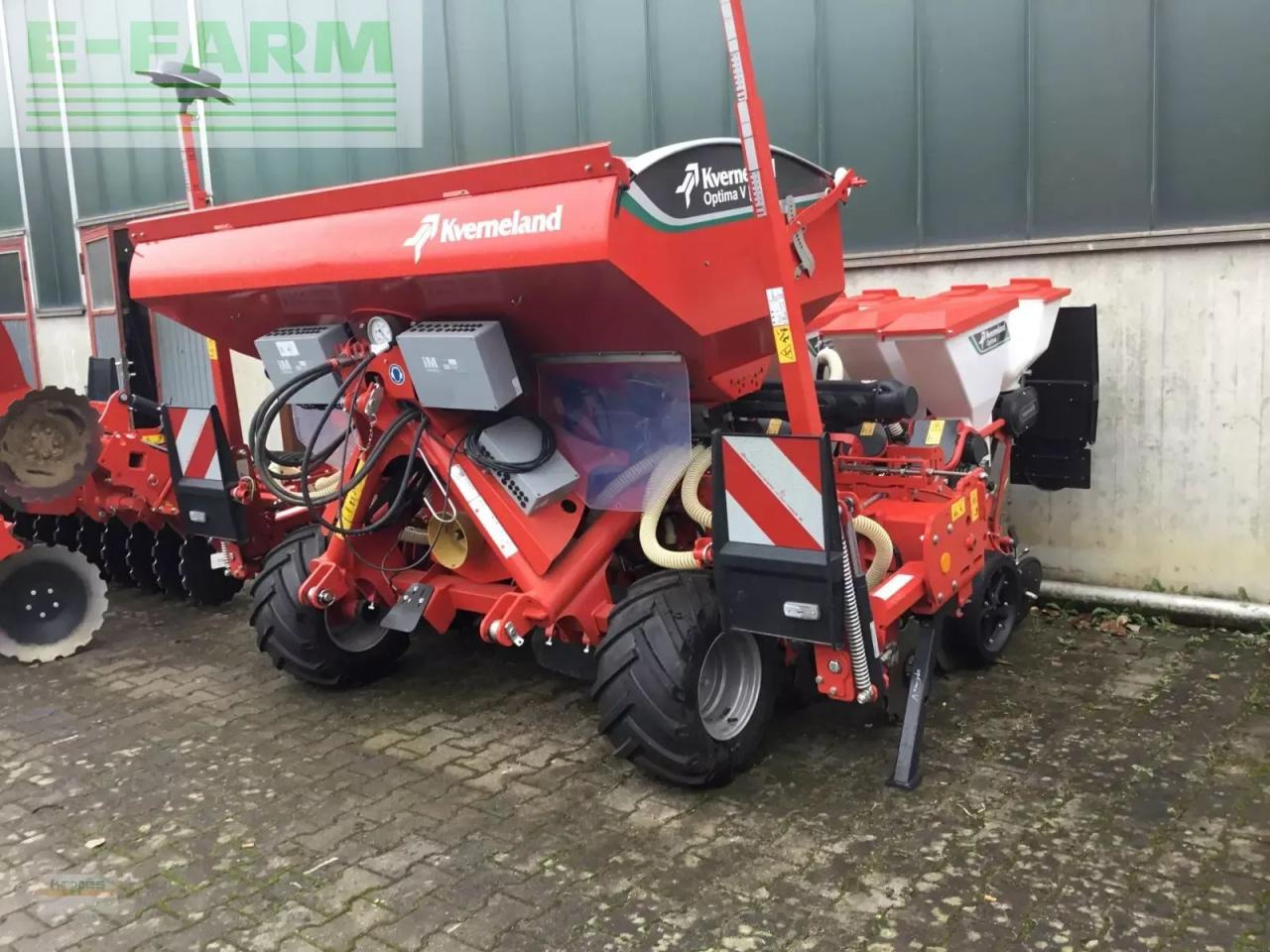 Kverneland optima v - Precision seeder: picture 1 Kverneland optima v - Precision seeder: picture 1