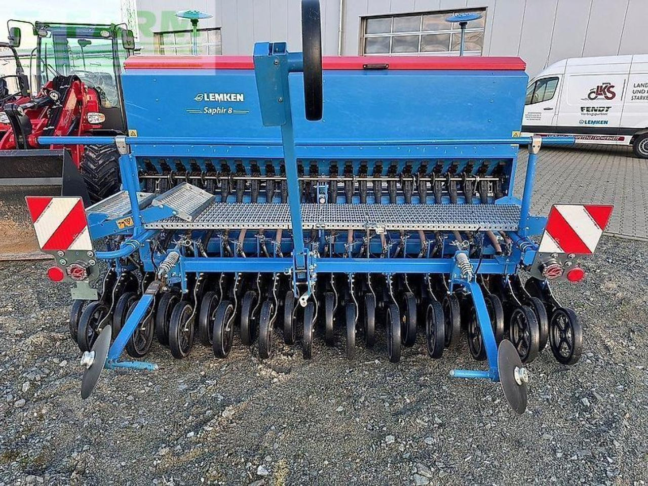 Lemken saphir 8 / 300 ds + zirkon 8 / 300 - Seed drill: picture 5 Lemken saphir 8 / 300 ds + zirkon 8 / 300 - Seed drill: picture 5