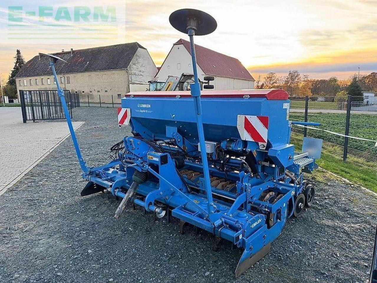 Lemken saphir 8 / 300 ds + zirkon 8 / 300 - Seed drill: picture 2 Lemken saphir 8 / 300 ds + zirkon 8 / 300 - Seed drill: picture 2