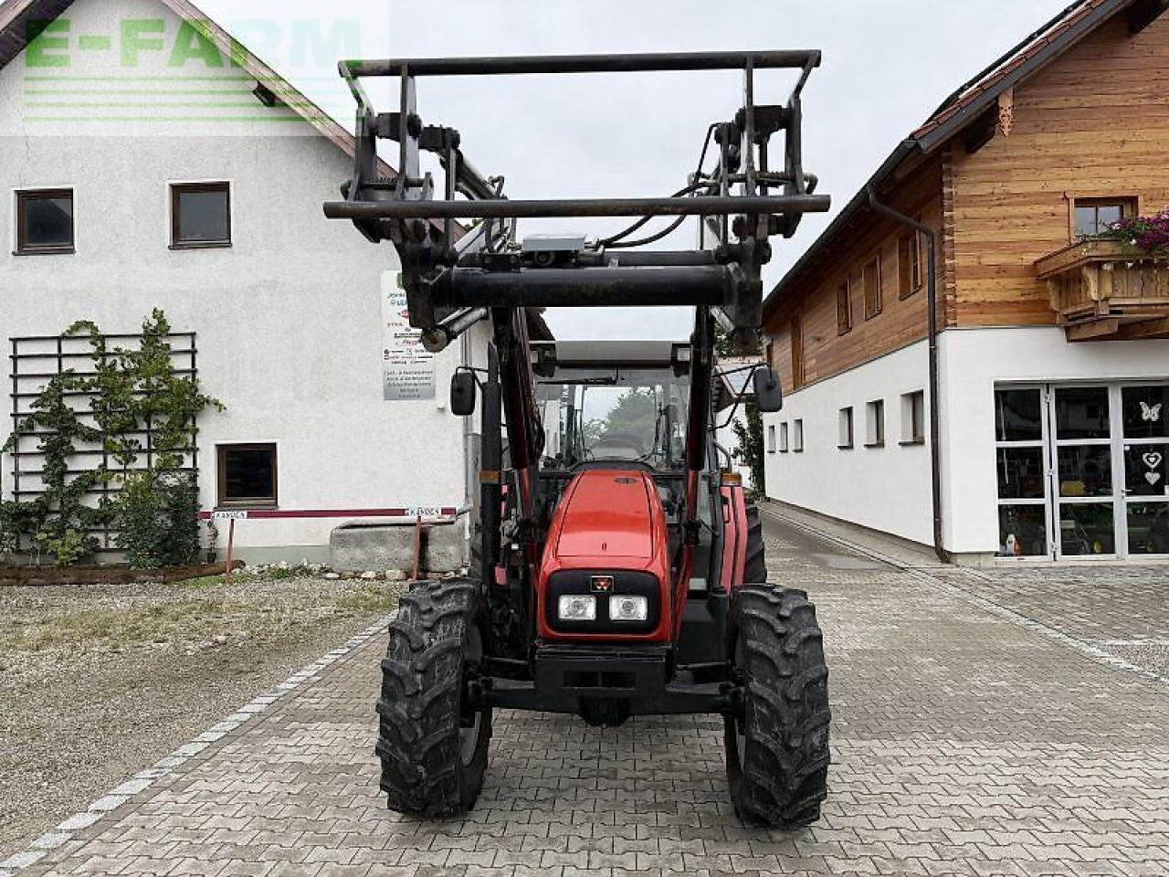 Massey Ferguson 4345 - Farm tractor: picture 4 Massey Ferguson 4345 - Farm tractor: picture 4