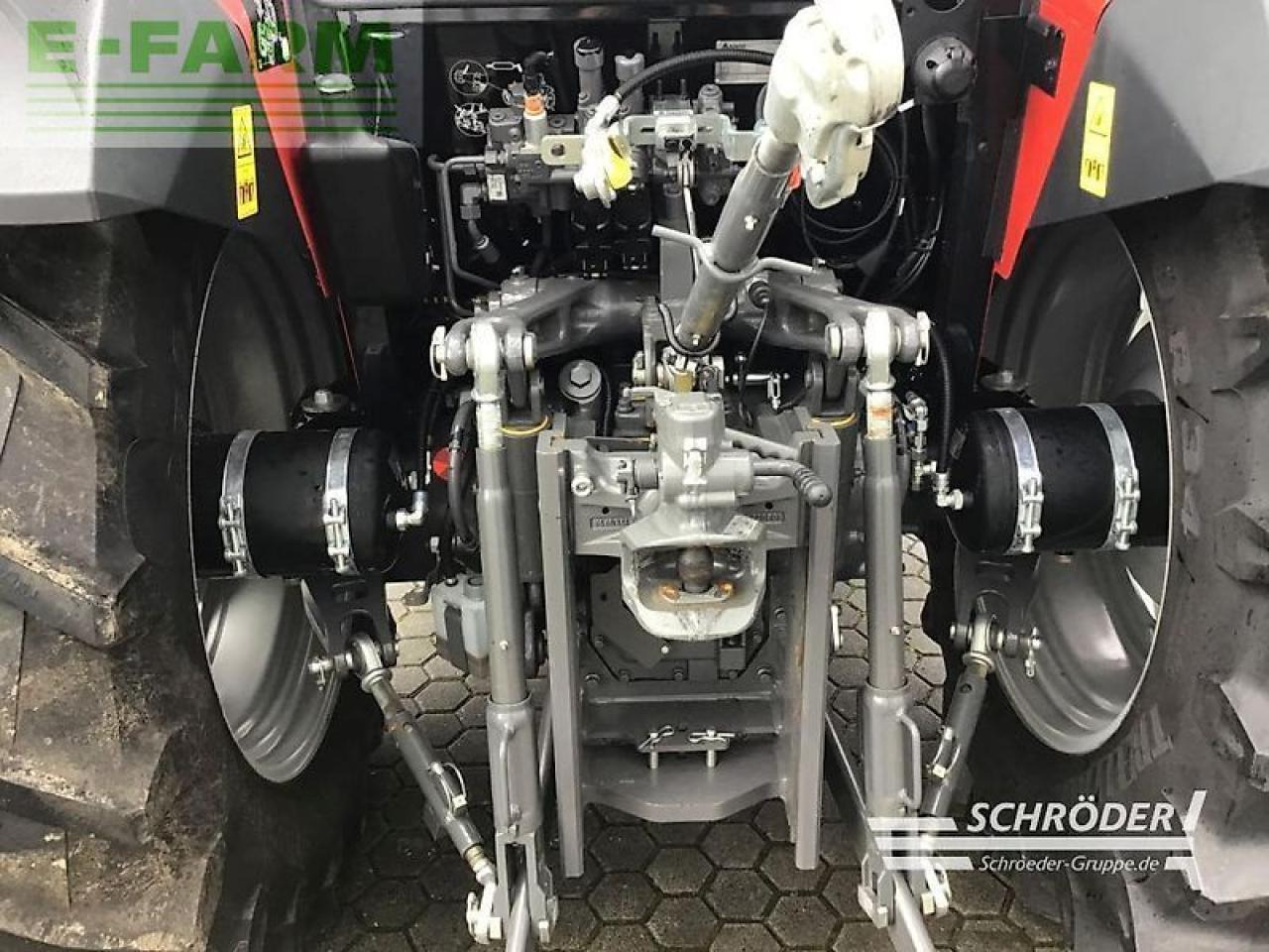 Massey Ferguson 4709 m cab essential - Farm tractor: picture 5 Massey Ferguson 4709 m cab essential - Farm tractor: picture 5