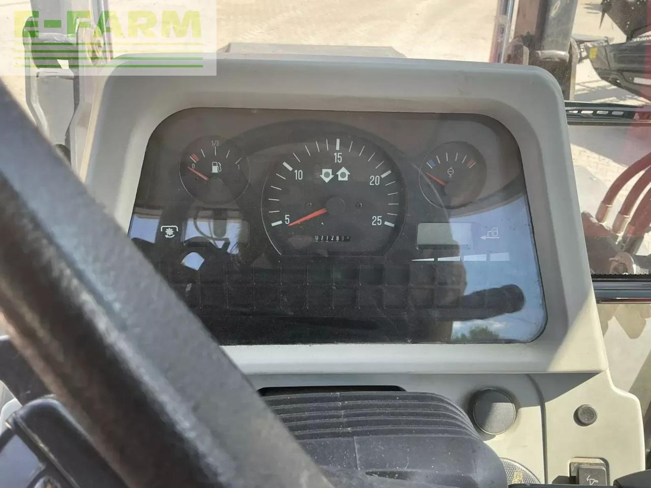 Massey Ferguson 5470dyna4 - Farm tractor: picture 4 Massey Ferguson 5470dyna4 - Farm tractor: picture 4