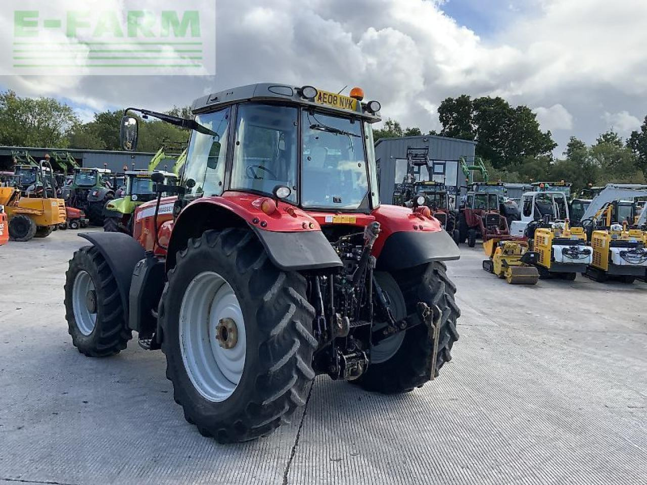 Massey Ferguson 6480 dyna6 tractor (st24258) - Farm tractor: picture 5 Massey Ferguson 6480 dyna6 tractor (st24258) - Farm tractor: picture 5