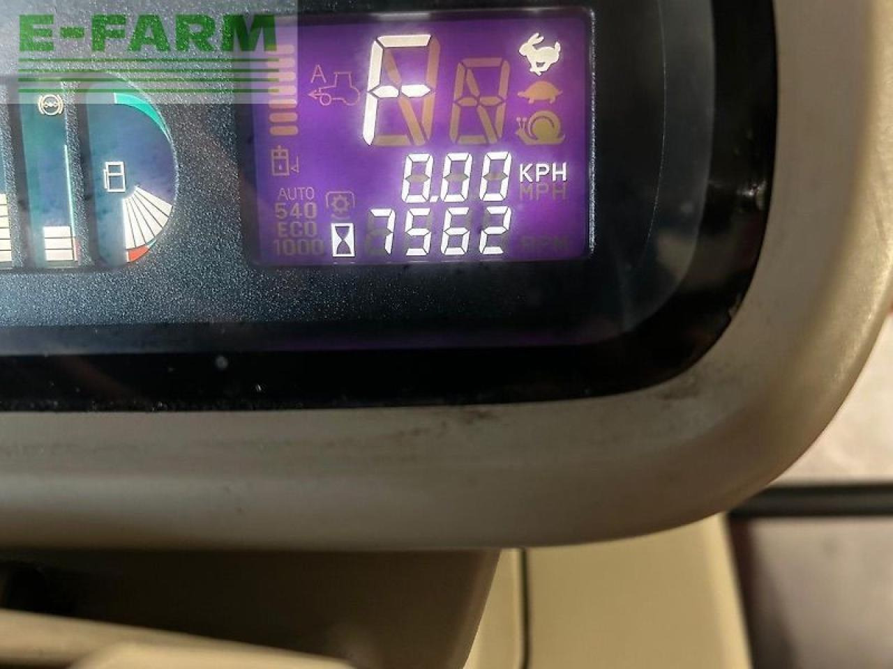 Massey Ferguson 7624 - Farm tractor: picture 2 Massey Ferguson 7624 - Farm tractor: picture 2