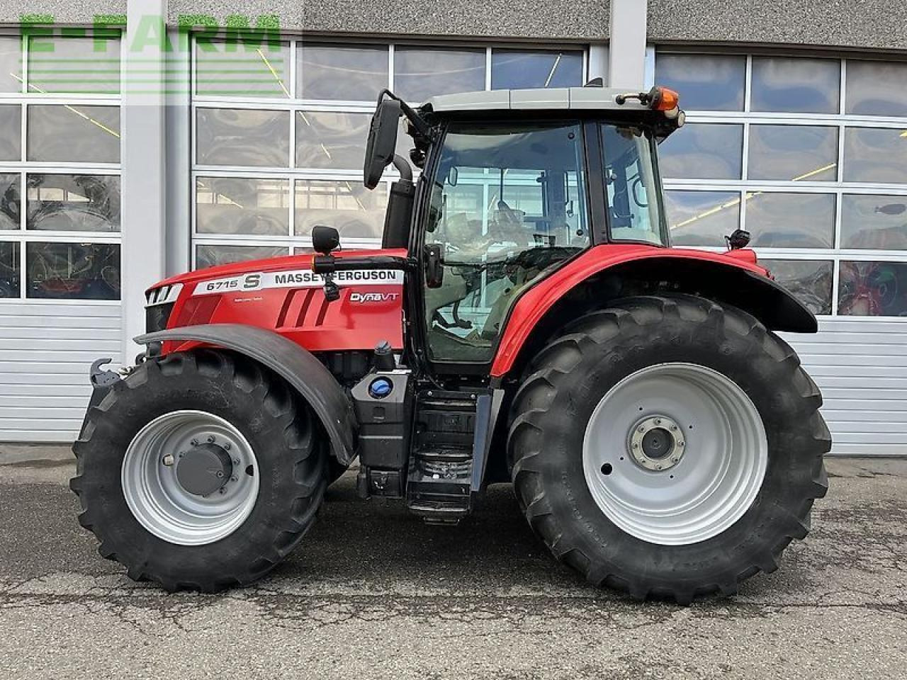 Massey Ferguson mf 6715 s dyna-vt exclusive Exclusive - Farm tractor: picture 3 Massey Ferguson mf 6715 s dyna-vt exclusive Exclusive - Farm tractor: picture 3