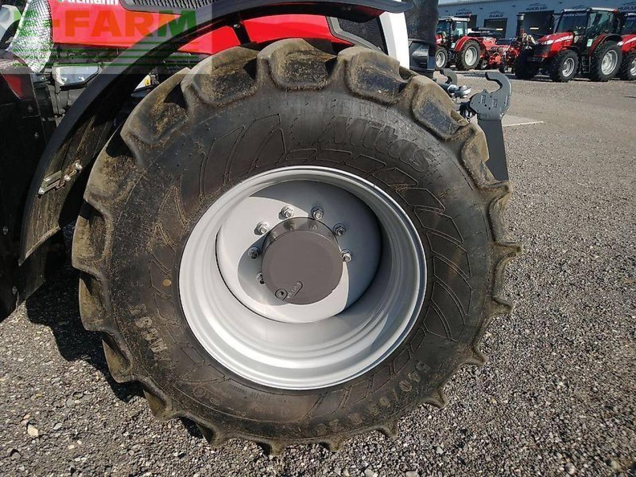 Massey Ferguson mf 6s.155 dyna-vt exclusive Exclusive - Farm tractor: picture 5 Massey Ferguson mf 6s.155 dyna-vt exclusive Exclusive - Farm tractor: picture 5