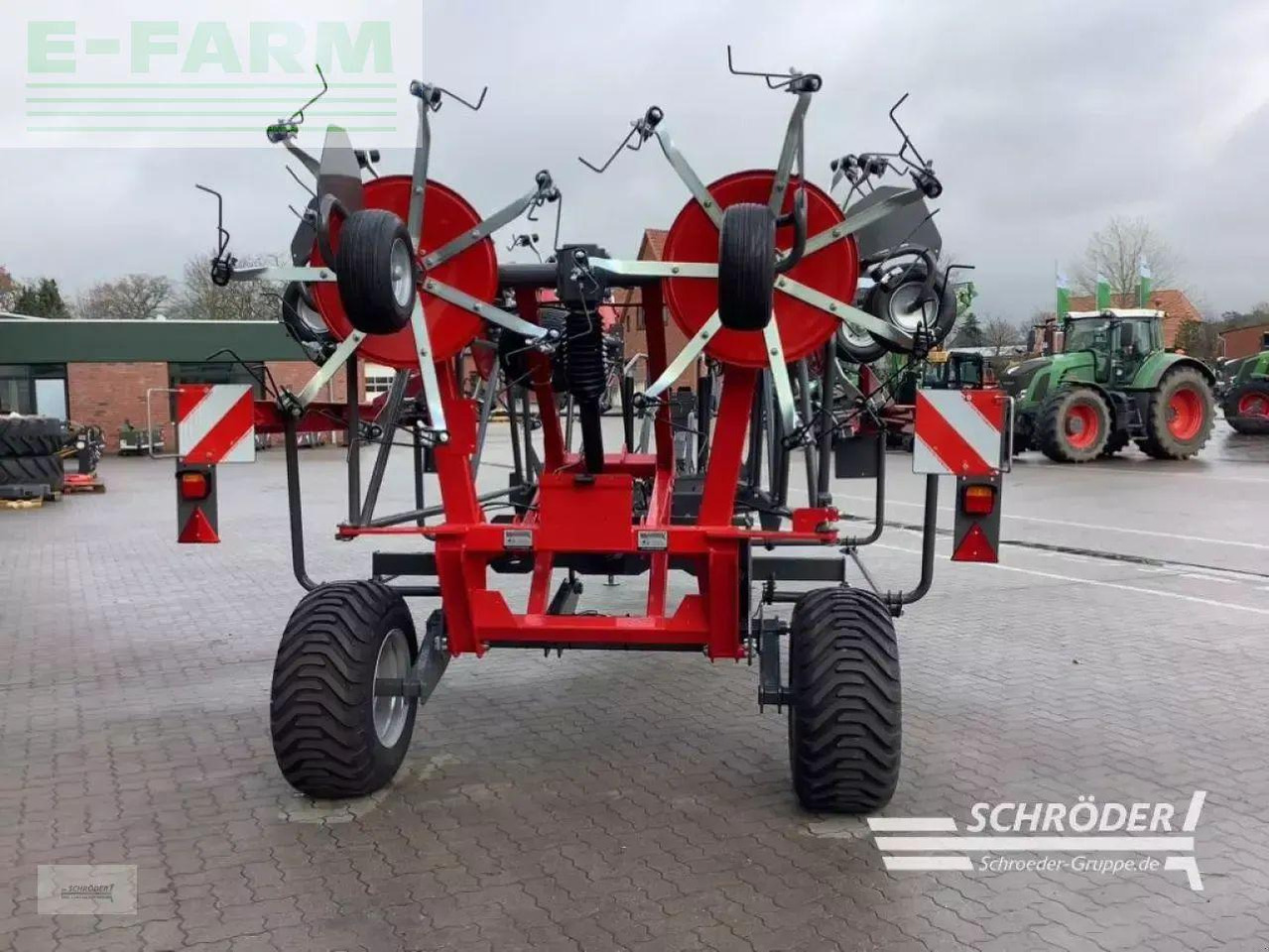 Massey Ferguson td 1310x trc (lotus 1250 t) - Tedder/ Rake: picture 5 Massey Ferguson td 1310x trc (lotus 1250 t) - Tedder/ Rake: picture 5