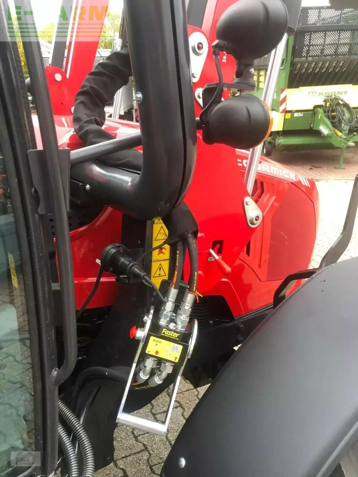 Farm tractor McCormick x4.080: picture 6 Farm tractor McCormick x4.080: picture 6