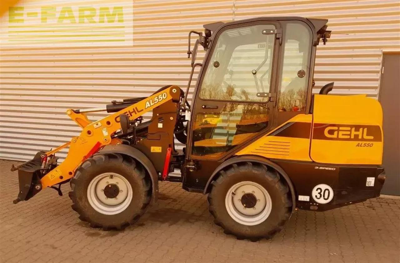 Mustang al550 m. kabine - Mini excavator: picture 3 Mustang al550 m. kabine - Mini excavator: picture 3